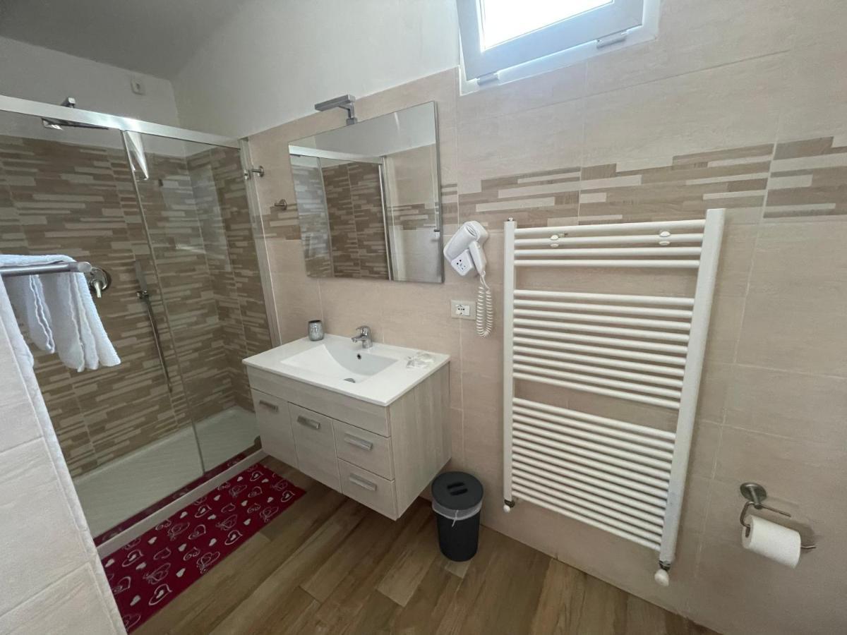 Atena B&B Apartments Platino San Silvestro  Exterior photo