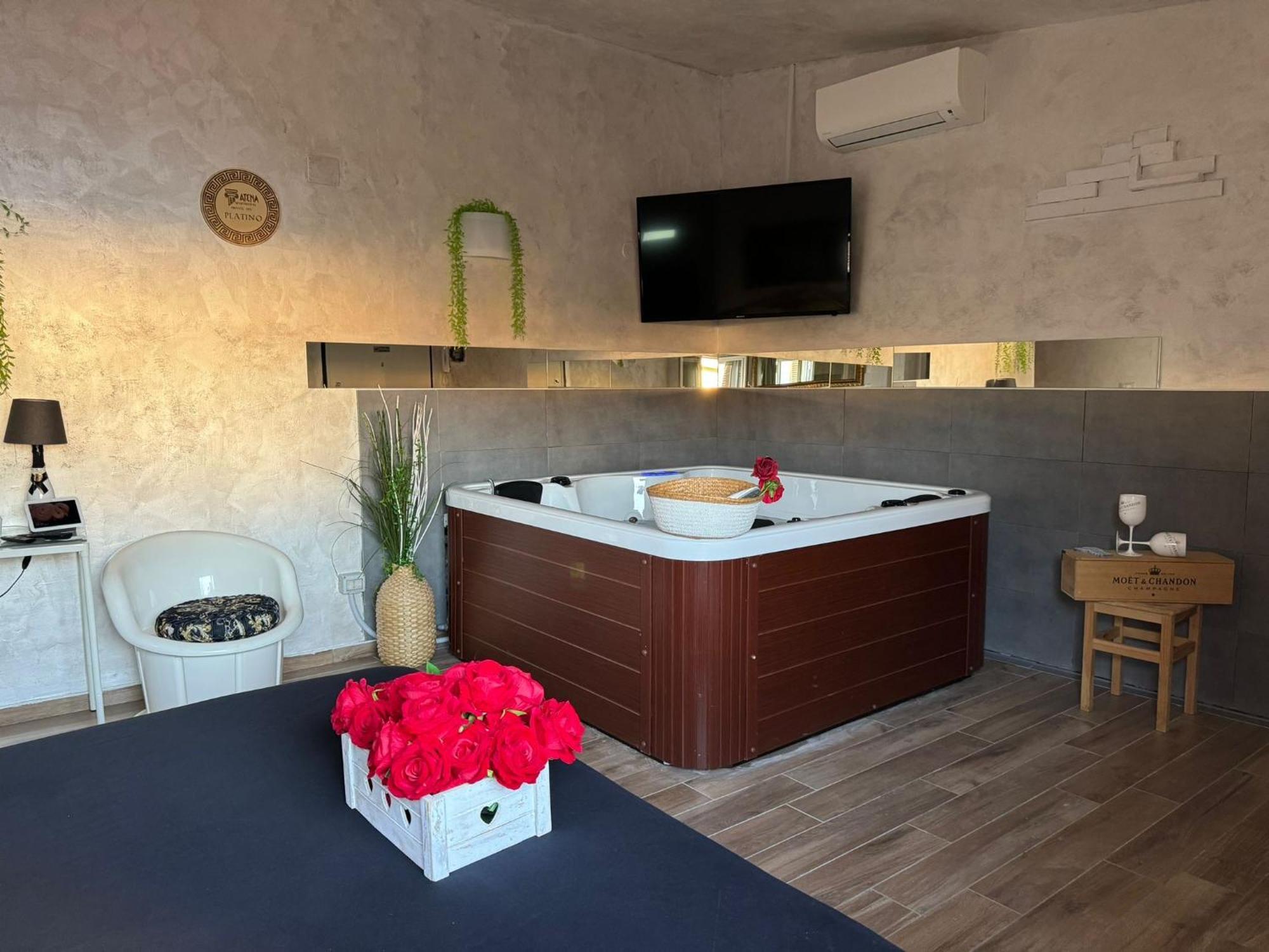 Atena B&B Apartments Platino San Silvestro  Exterior photo