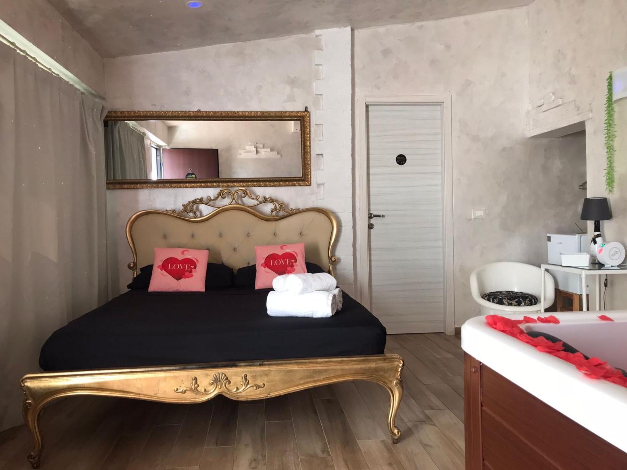 Atena B&B Apartments Platino San Silvestro  Exterior photo
