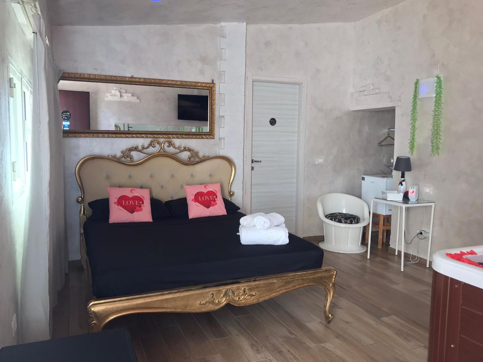 Atena B&B Apartments Platino San Silvestro  Exterior photo